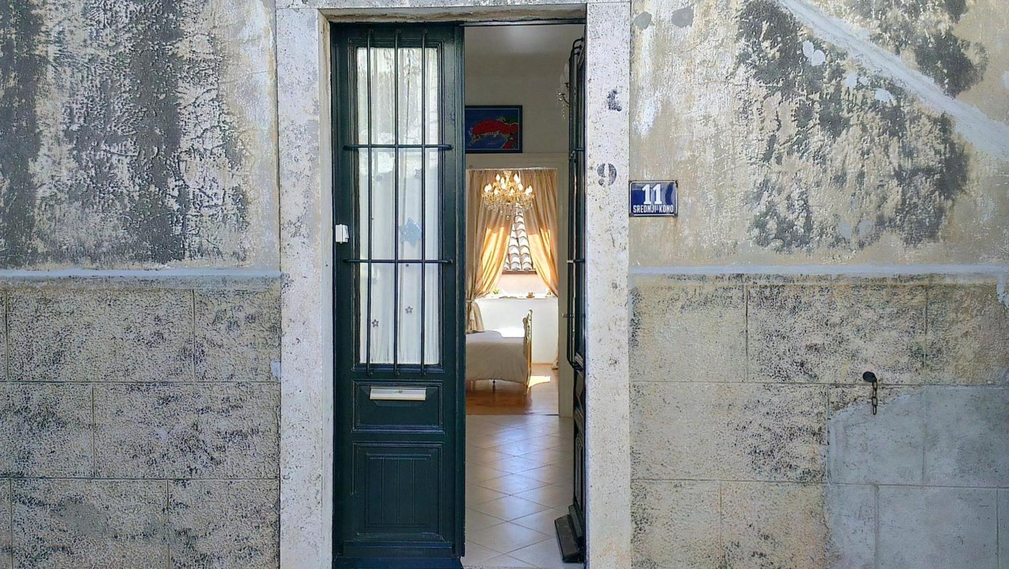 Apartment Romantic Old Dinka - With Garden *