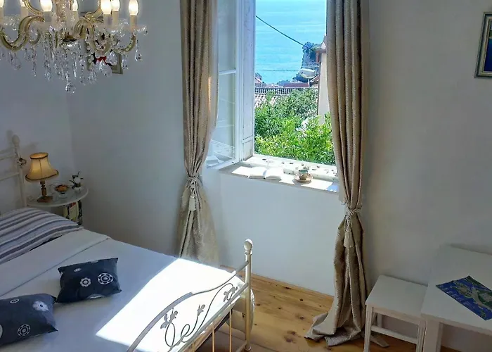Romantic Studio Old Dinka - With Garden